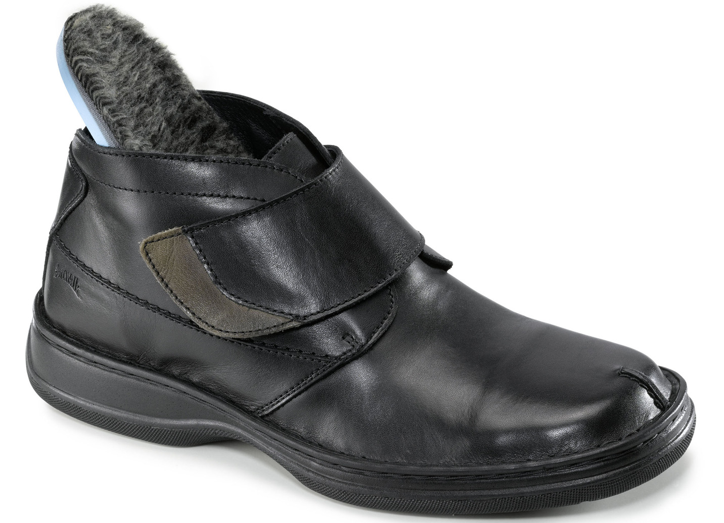 Boot mit verstellbarer Klettspange