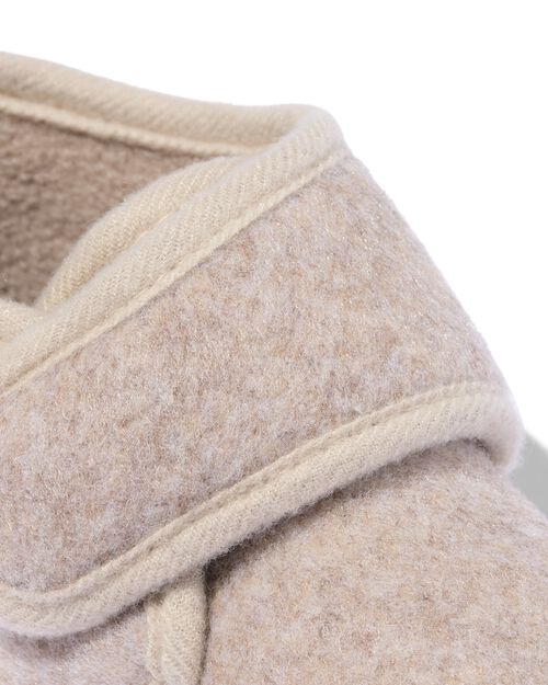 chaussons de crèche enfant en feutre rose
