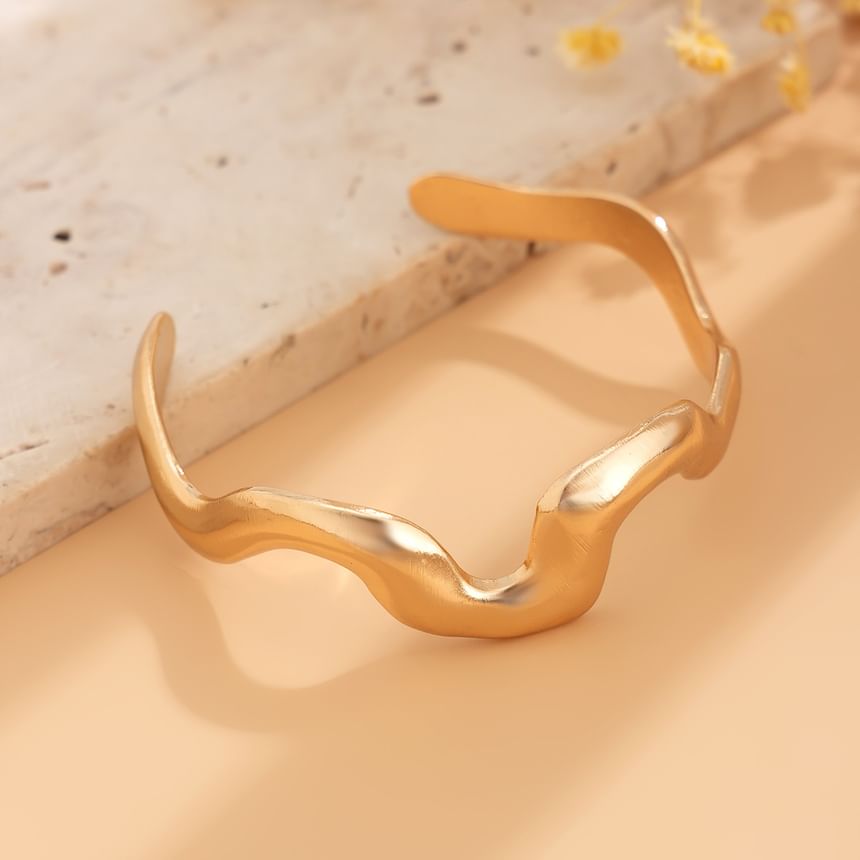 Gretlyn - Wavy Alloy Choker (Diverse ontwerpen)