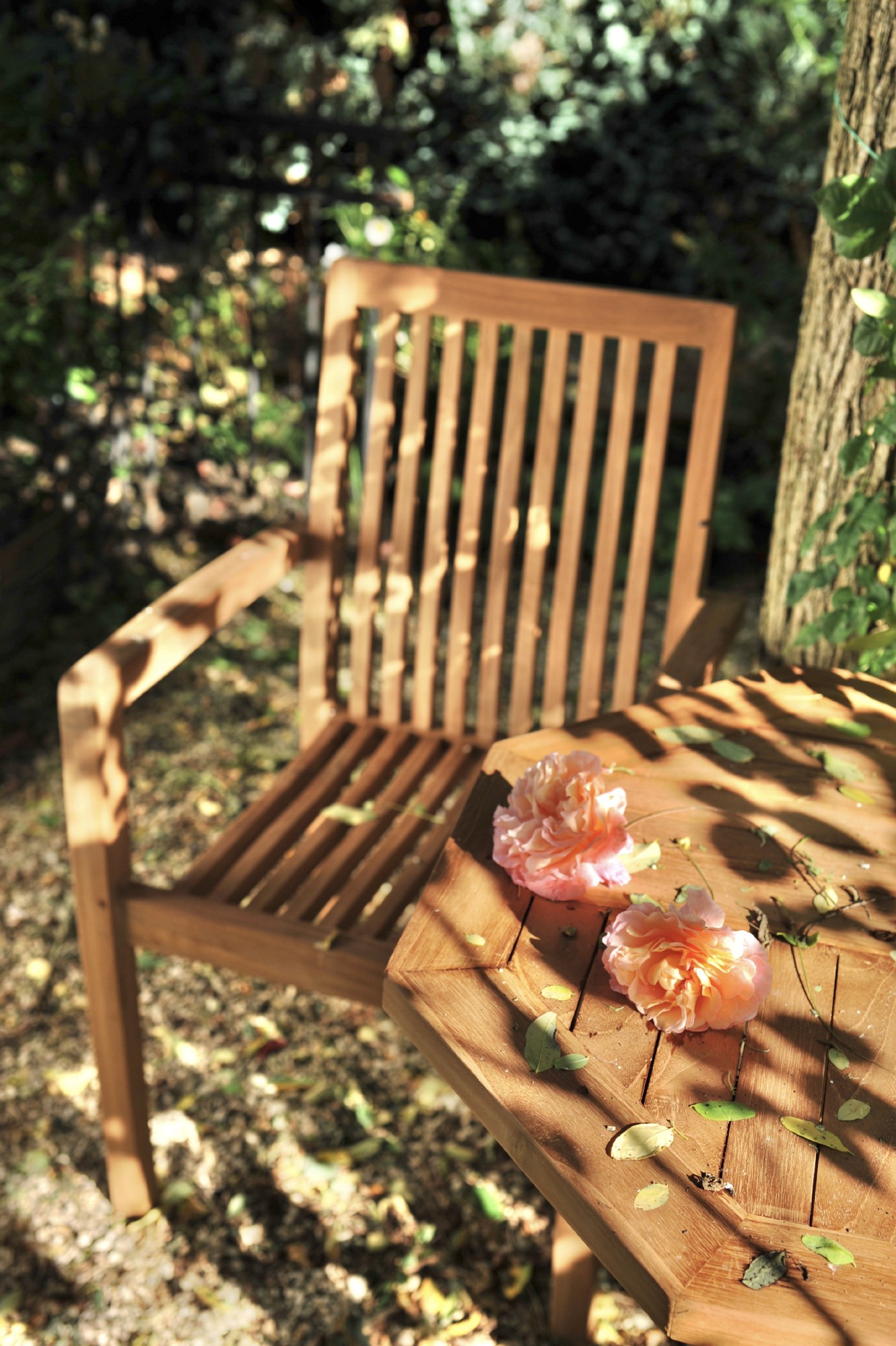Gartenstuhl 'Lund' aus Teakholz, stapelbar, natur, B 52 cm, H 91 cm, L 58 cm günstig bestellen