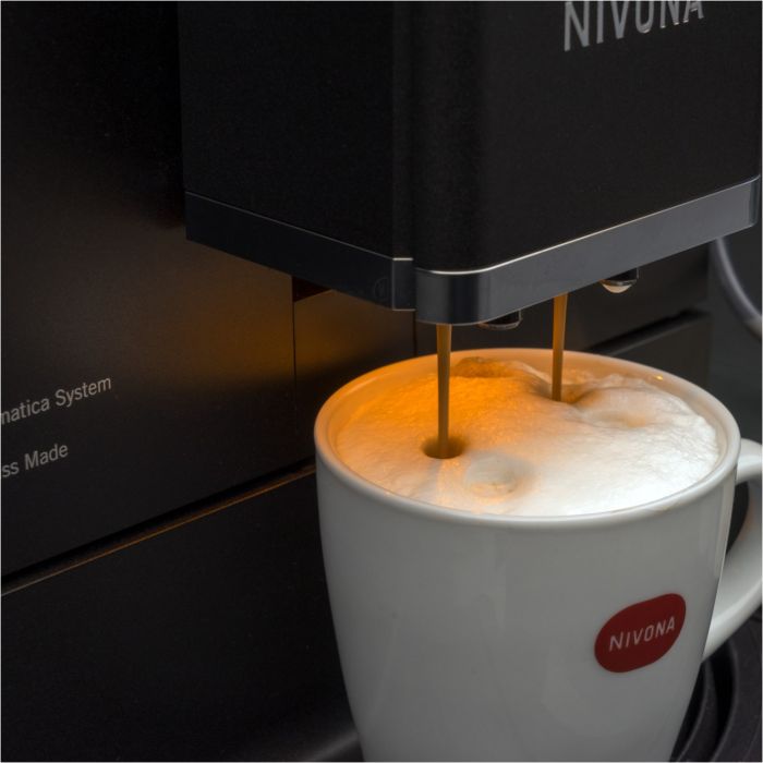 Nivona Kaffeevollautomat CafeRomatica NICR 960 // 1kg Nivona Kaffee gratis