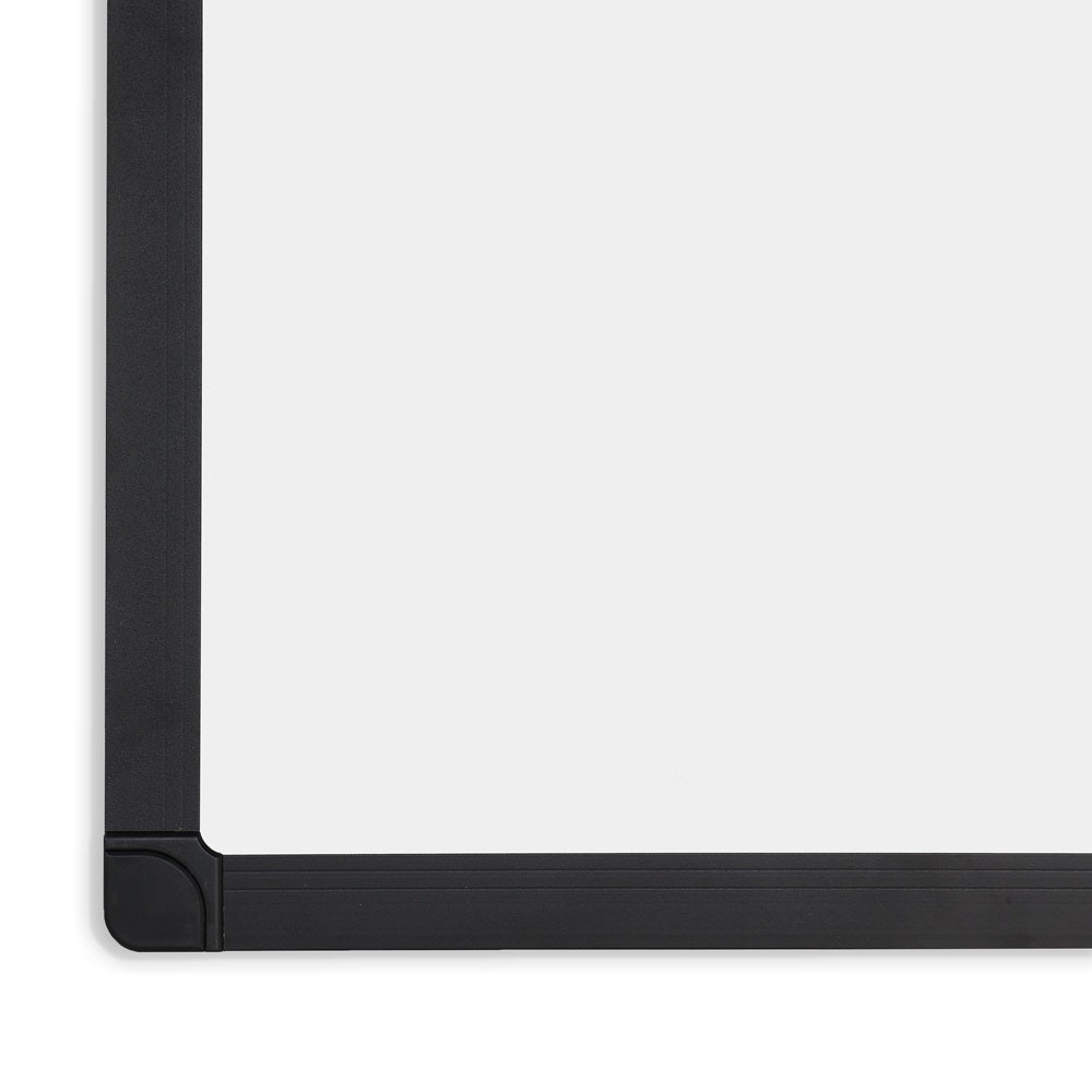 Whiteboard met zwarte lijst 100x150 cm – magnetisch