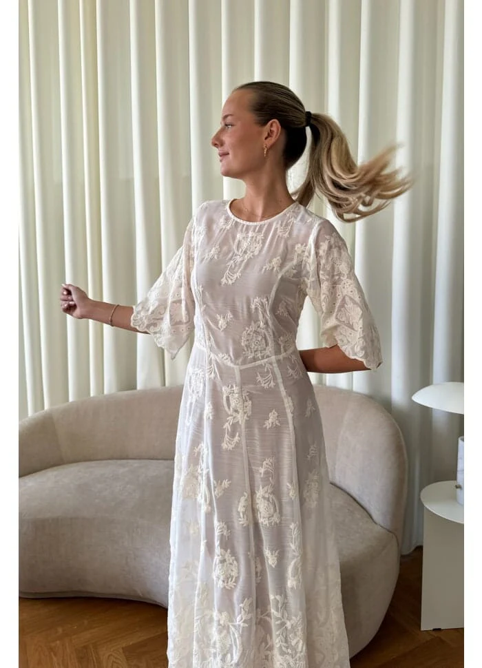 BYIC Ellinoric Lace Long Dress