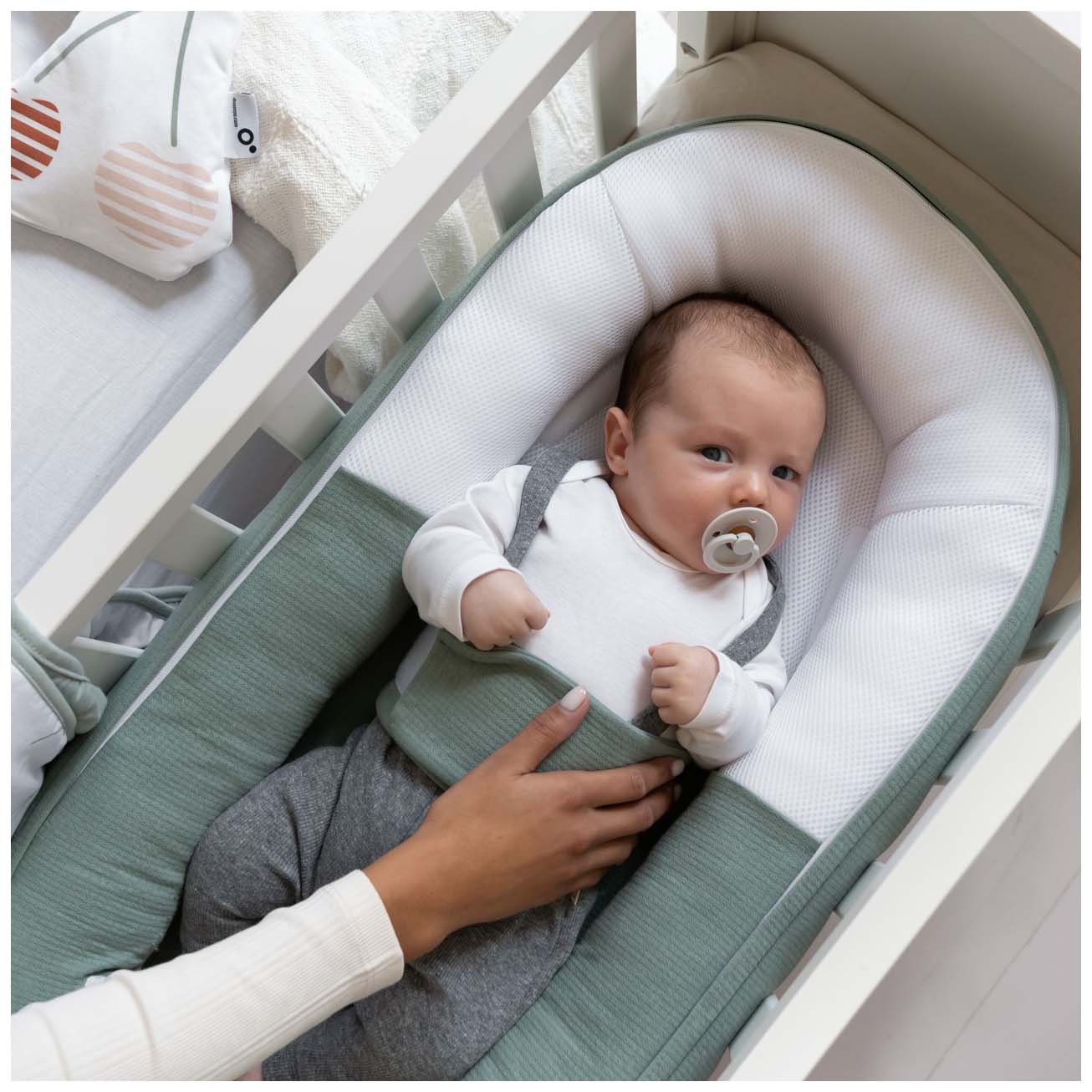 Doomoo cocoon babynestje groen - babynestjes - Prénatal
