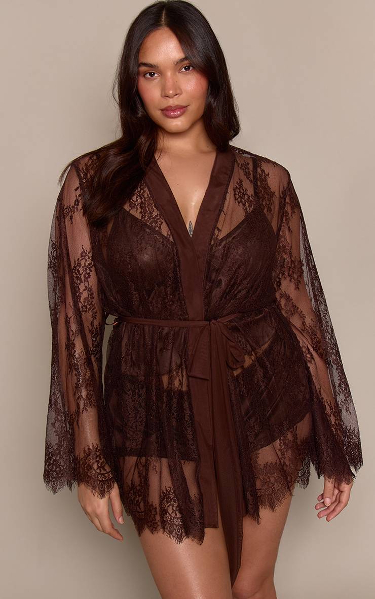 Chocolat Robe De Chambre Longue Grande Taille En Dentelle À Manches Évasées Et Finitions Cils