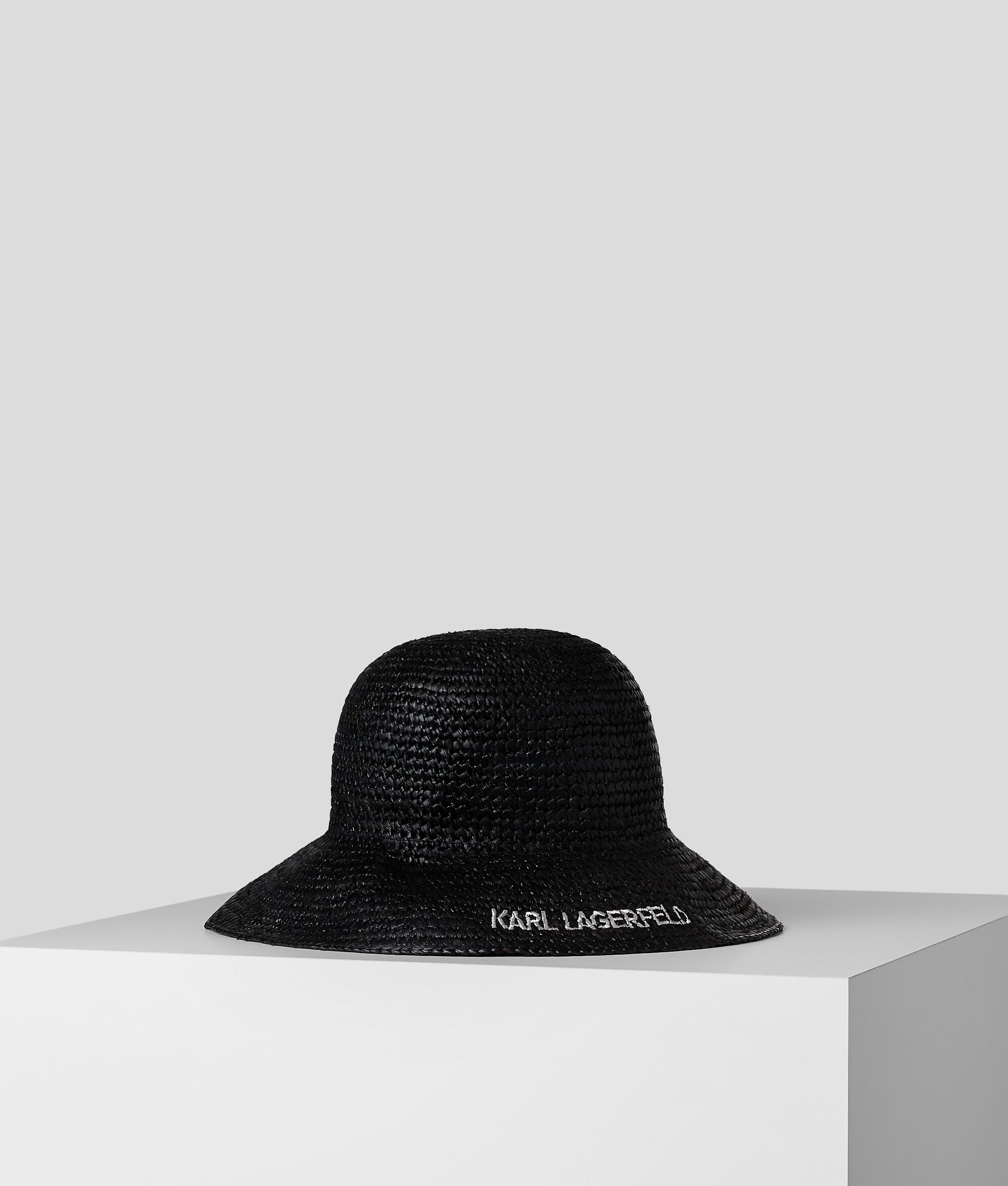 FÉDORA K/ESSENTIAL EN RAPHIA