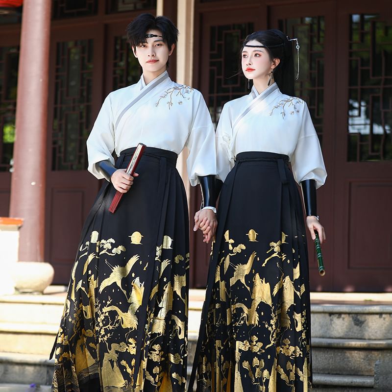 Pinocle - Koppel bijpassende Hanfu top met lange mouwen en bloemenborduursel / Maxi Ma Mian rok met kraanvogelprint / polsband / set