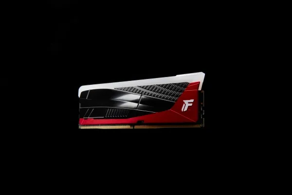 Kingston FURY Renegade RGB - Limited Edition - DDR5 - sæt - 48 GB: 2 x 24 GB - DIMM 288-PIN - 8000 MT/s / PC5-64000 - CL36 - 1.45 V - on-die ECC