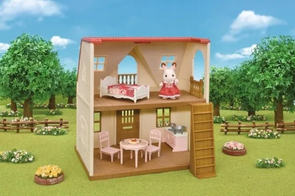 Sylvanian Families Red Roof Cosy Cottage Starter Home