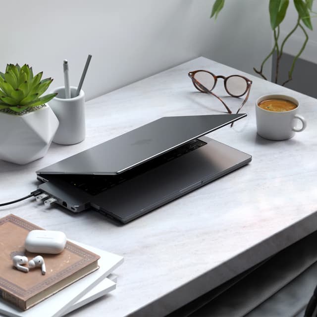 Satechi MacBook Pro 14