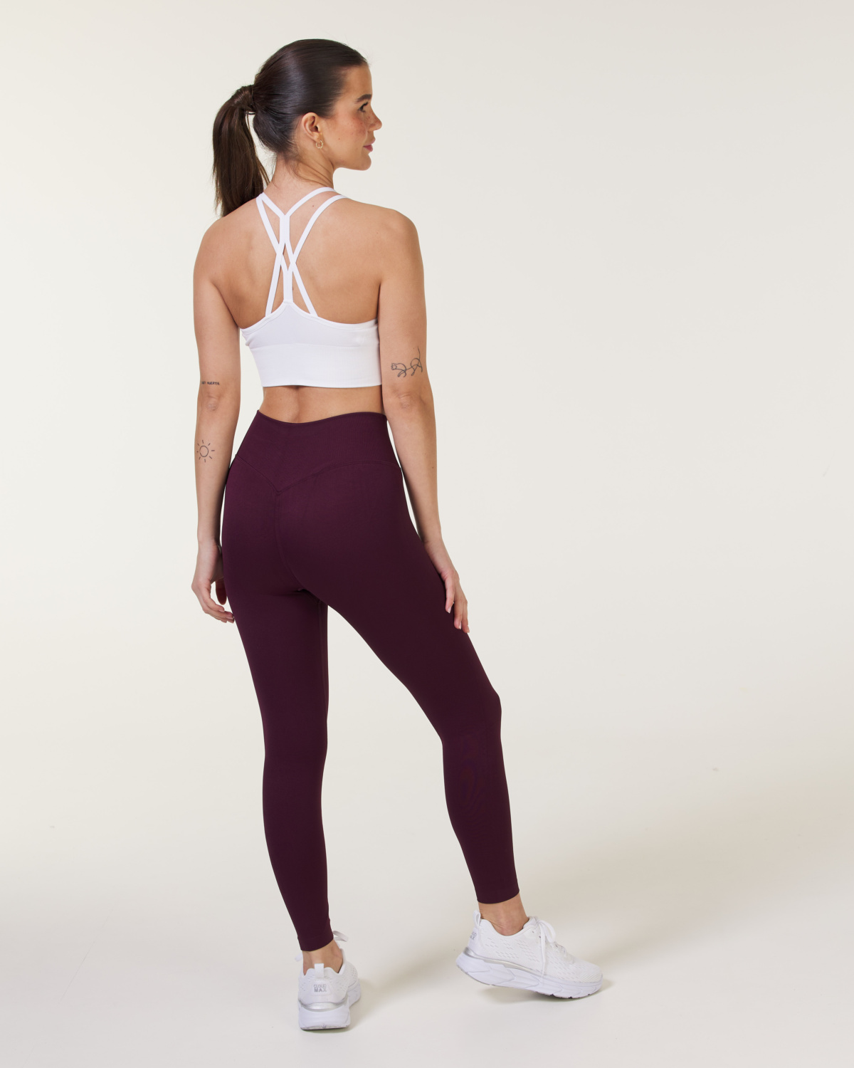 LEVITY Vamp Seamless Tights Red Fudge