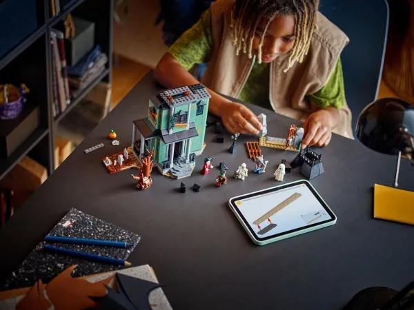 LEGO® Creator 31167 Hjemsøgt palæ