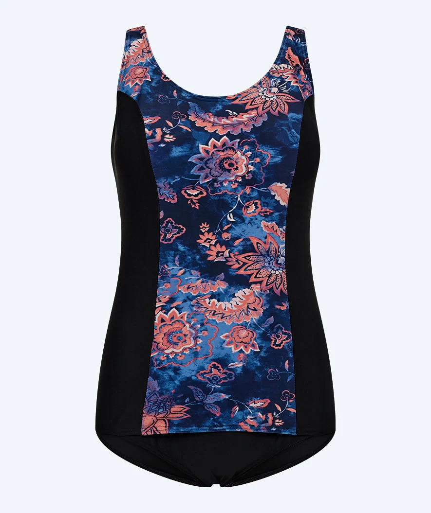 Watery badedragt plus size til damer m. blomster - Vale - Sort/lilla