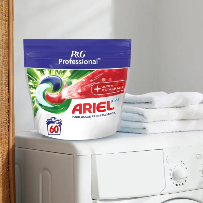 ARIEL - Lessive ultra détachante en dosettes - 60 capsules