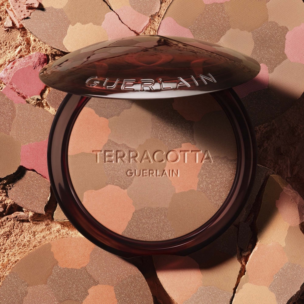 GUERLAIN Terracotta Light La poudre éclat bonne mine naturelle – 96% d’ingrédients d’origine naturelle