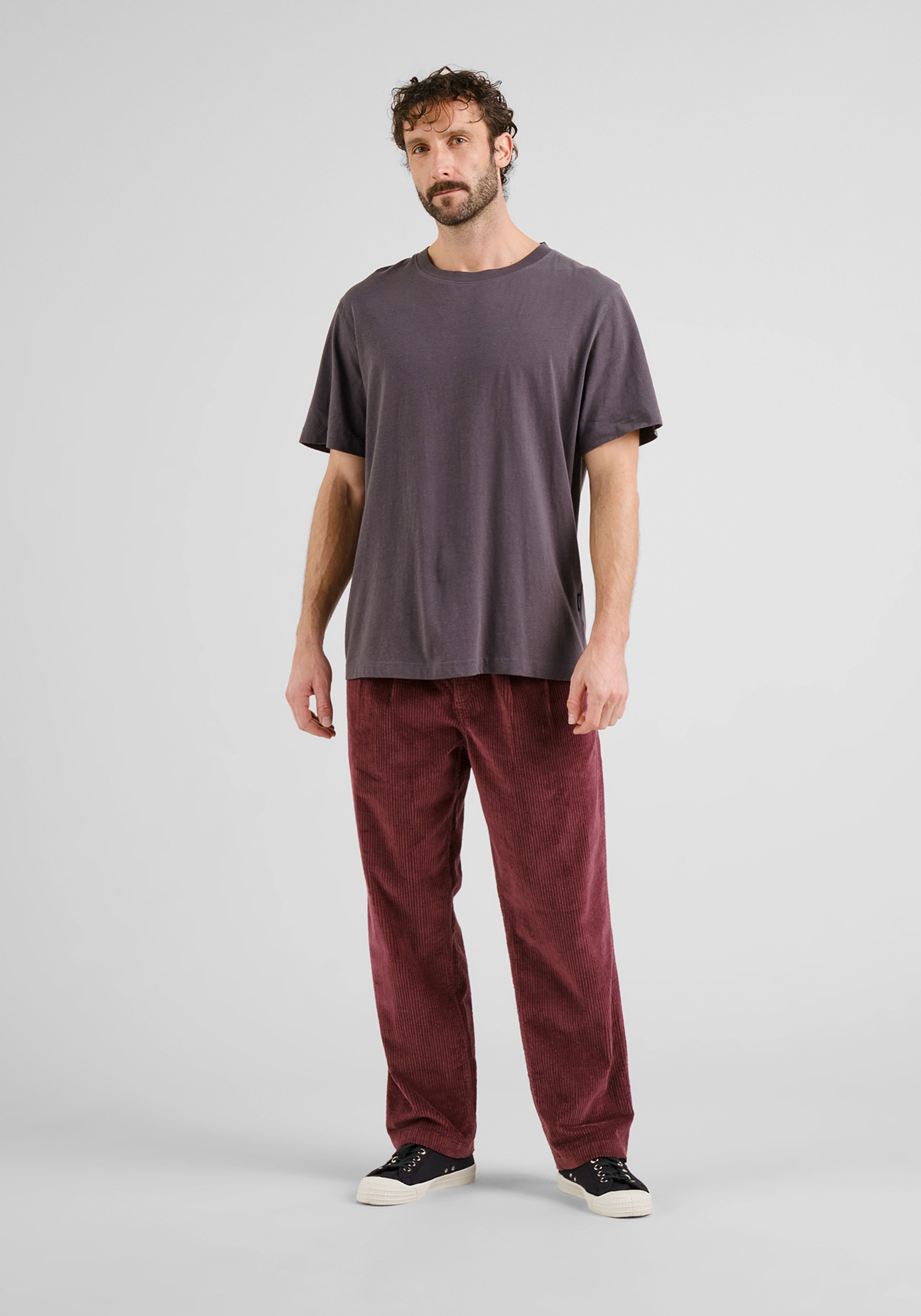 Dedicated Cord-Hose Vallen Corduroy Fig Red