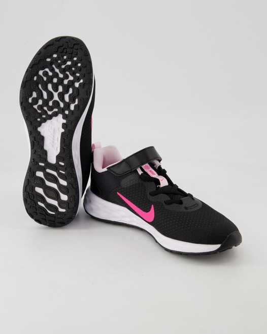 Nike Revolution Sportschuhe in Schwarz