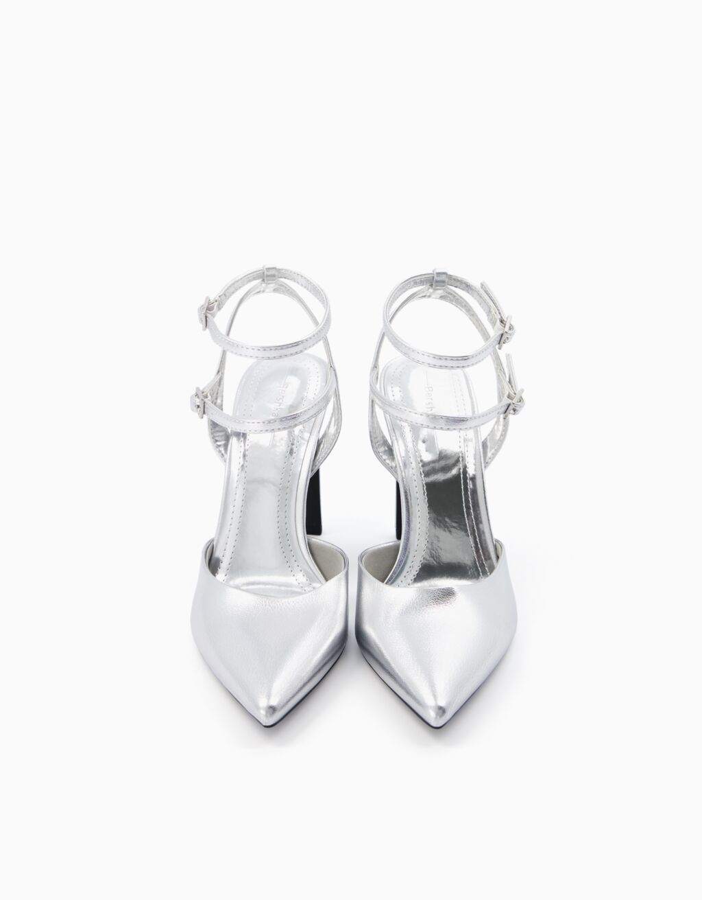 Sapatos de salto alto metalizados com tira no calcanhar