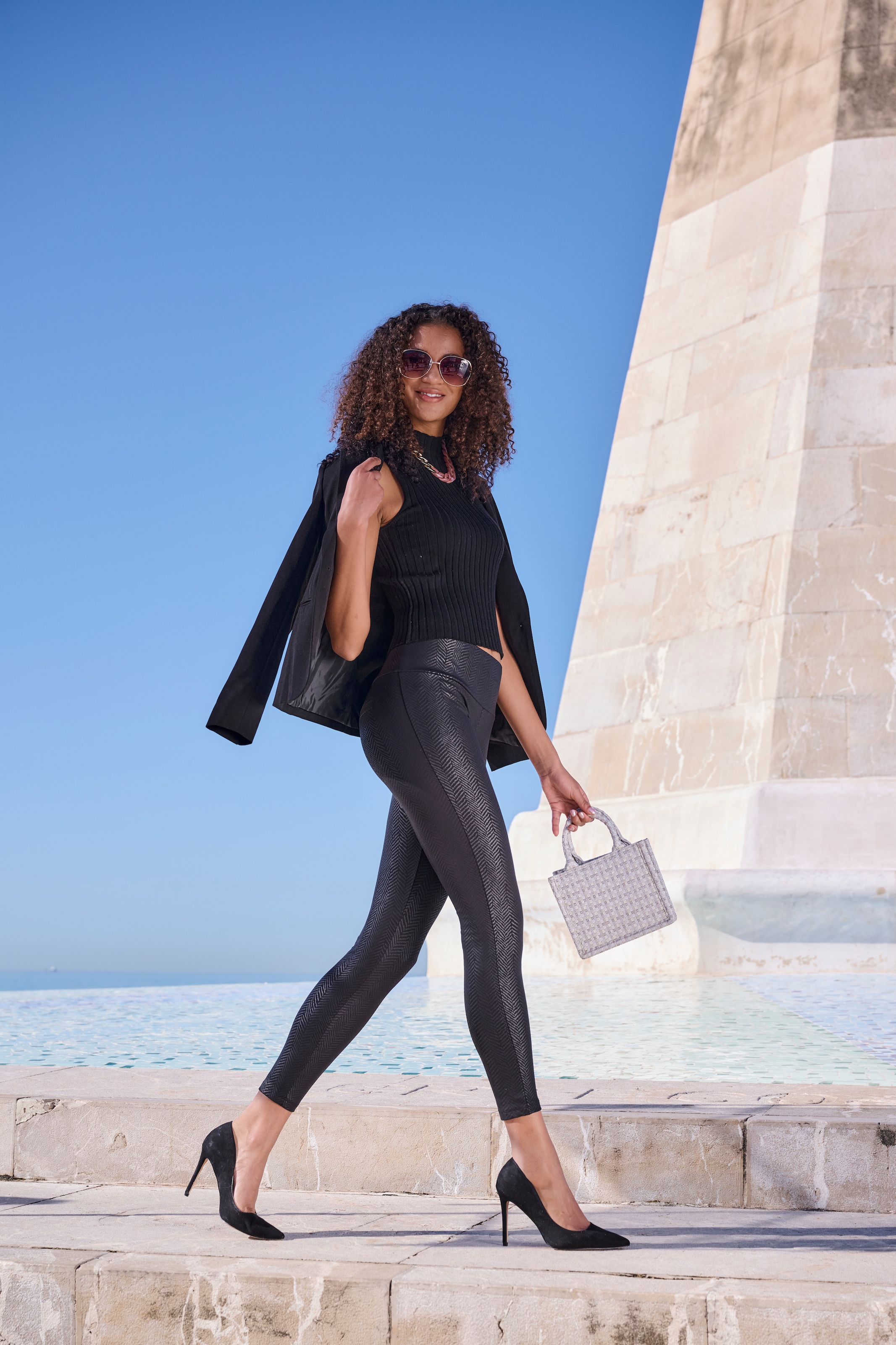 LASCANA Leggings  mit schimmerndem Alloverdruck