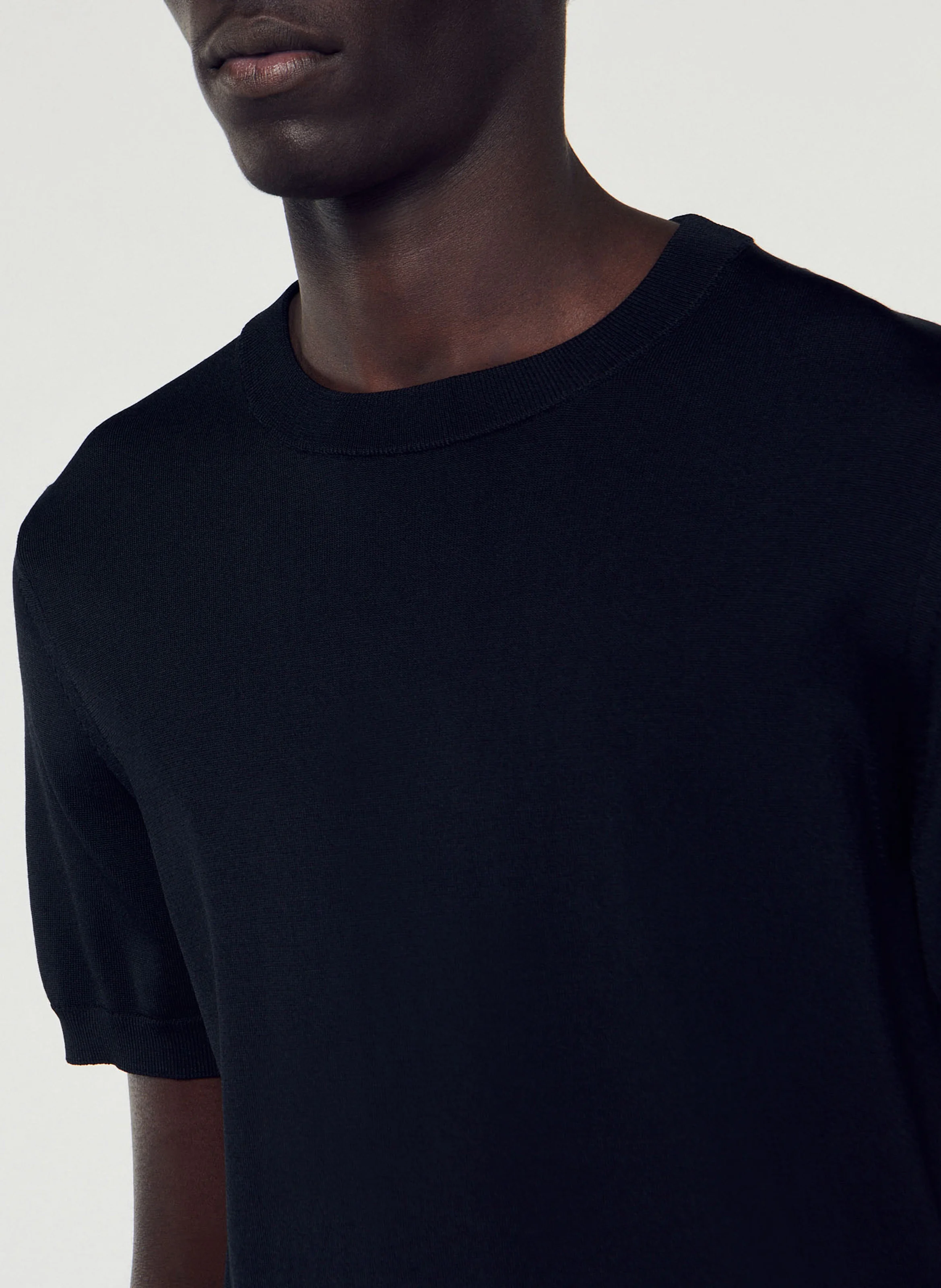 Tee-shirt col rond regular fit| Noir