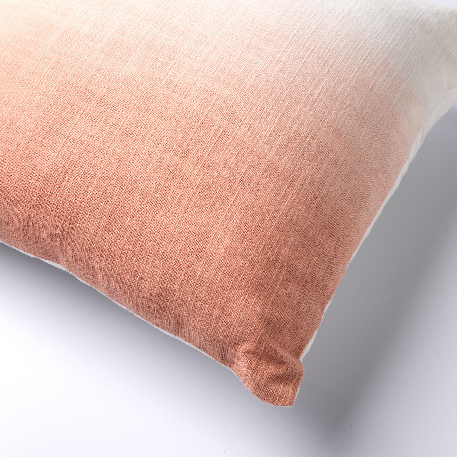Dutch Decor sierkussen Robin kleurverloop roze 45 x 45 x 10 cm
