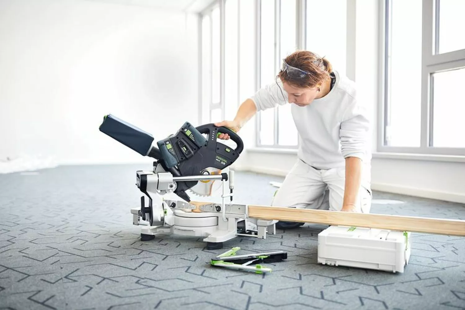 Festool KSC 60 EB-Basic KAPEX 2x18V Li-ion Accu afkortzaag met extra zaagblad