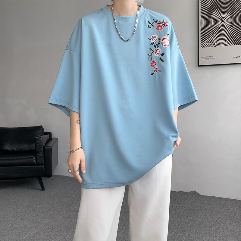 Freehop - T-shirt met korte mouwen, ronde hals en bloemenborduursel