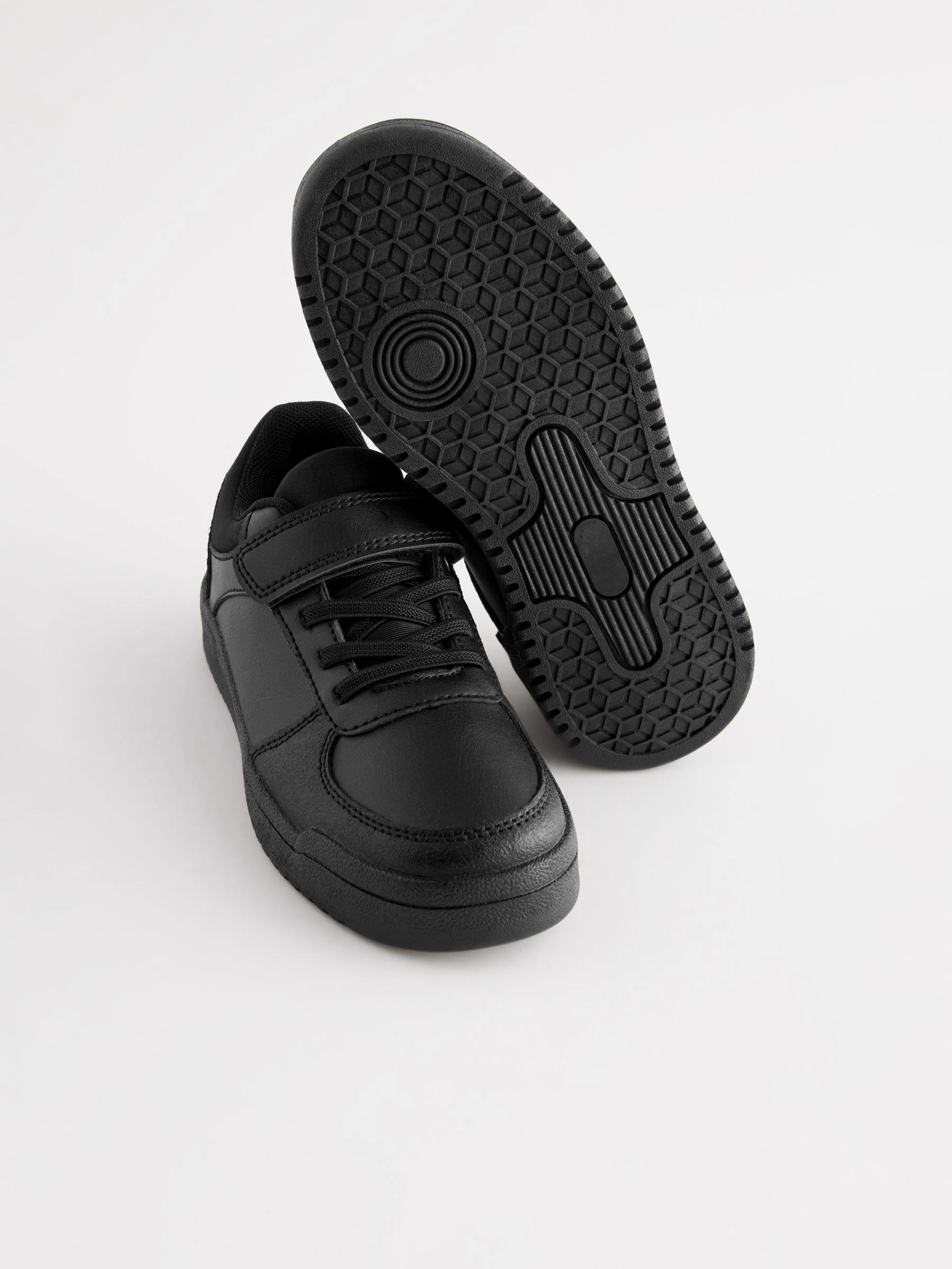 Zwart - Elastische vetersneakers voor school met 1 bandje