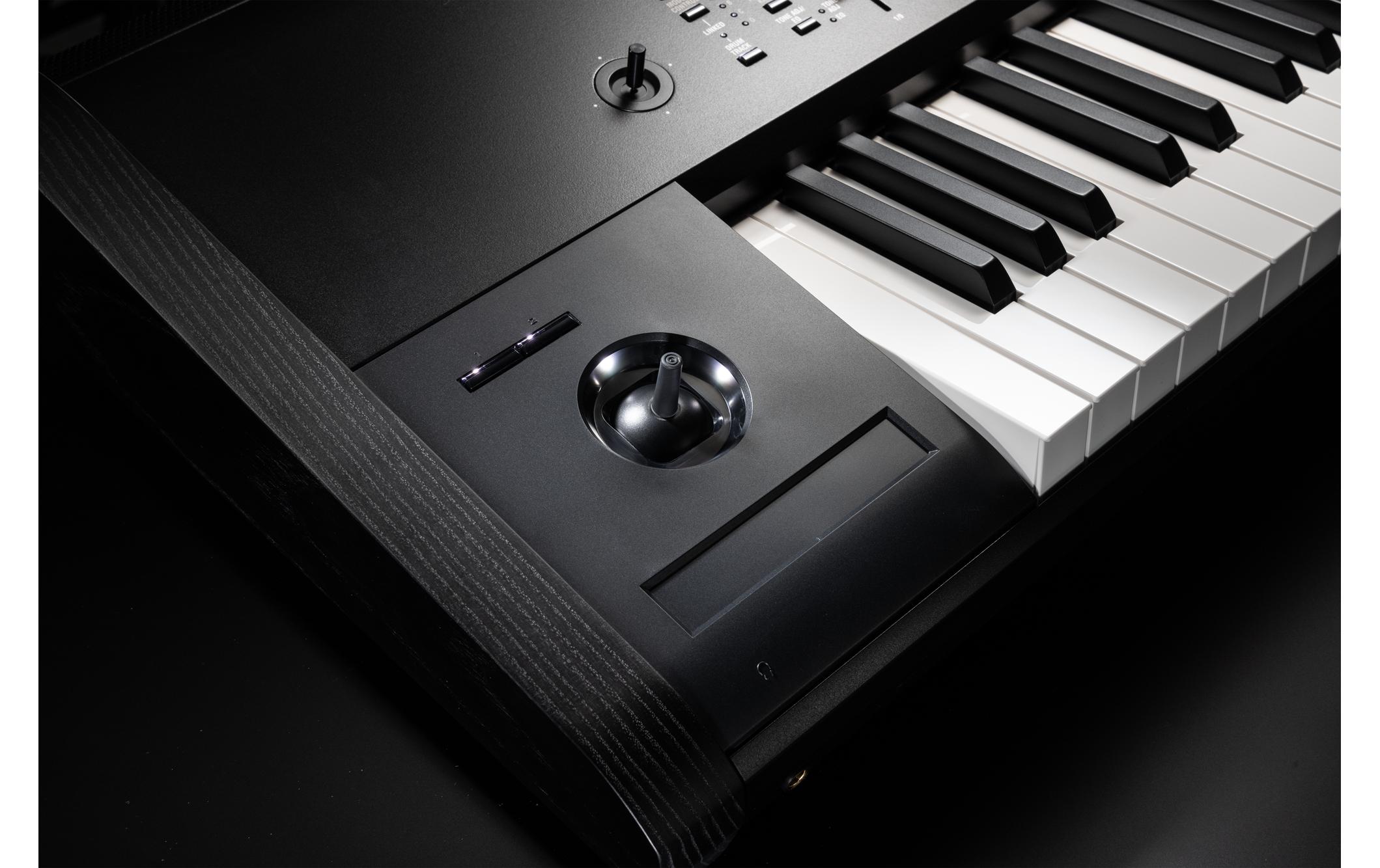 Workstation Kronos 3 61<br>Musik Workstation