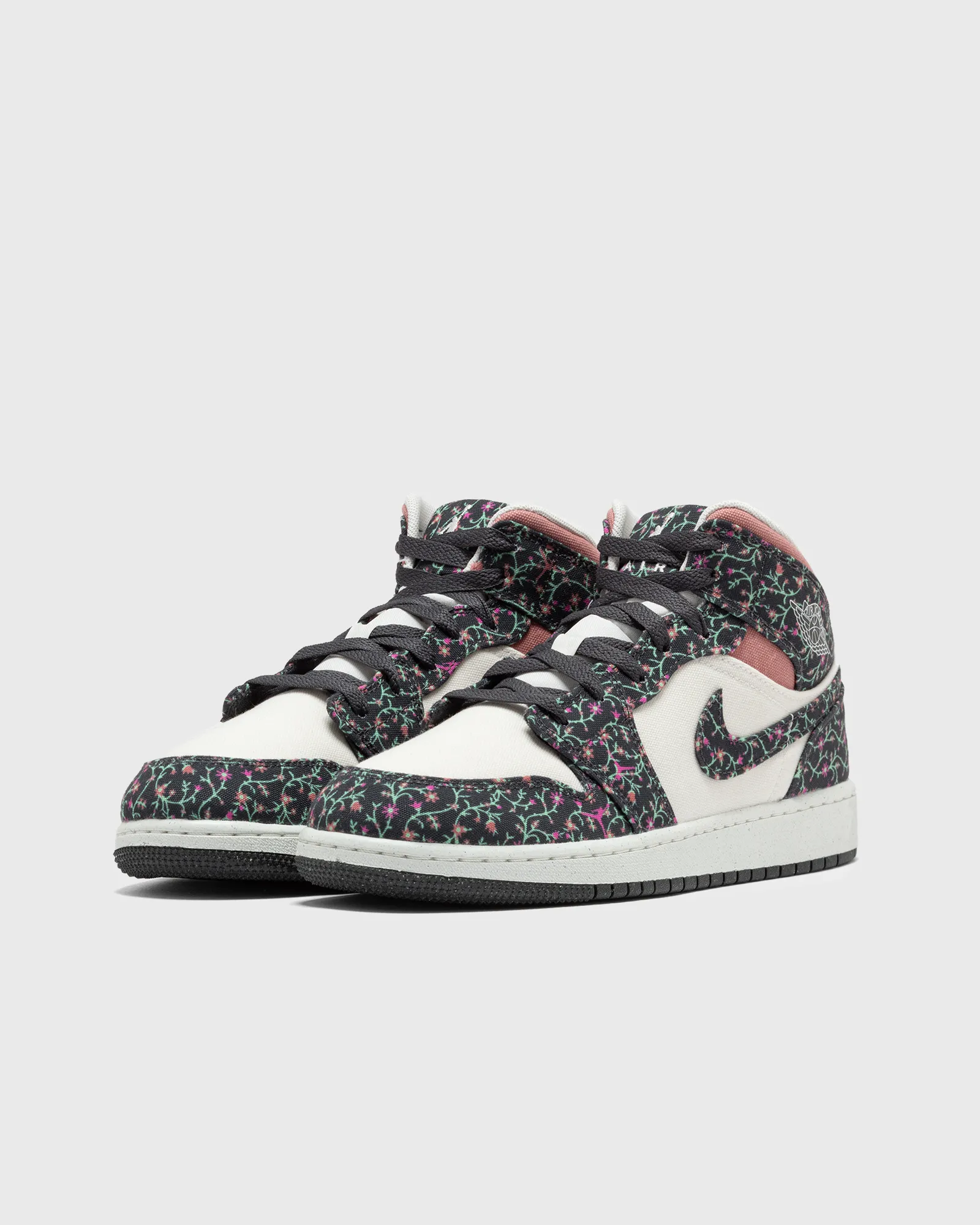 Jordan AIR JORDAN 1 MID SE (GS)