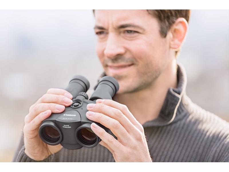 Canon Fernglas 10x30 IS II Handliches Fernglas mit 10-facher Vergrösserung und Bildstabilisator – ideal für Reisen, Konzert- und Sportveranstaltungen