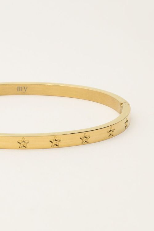Bangle met gegraveerde sterretjes