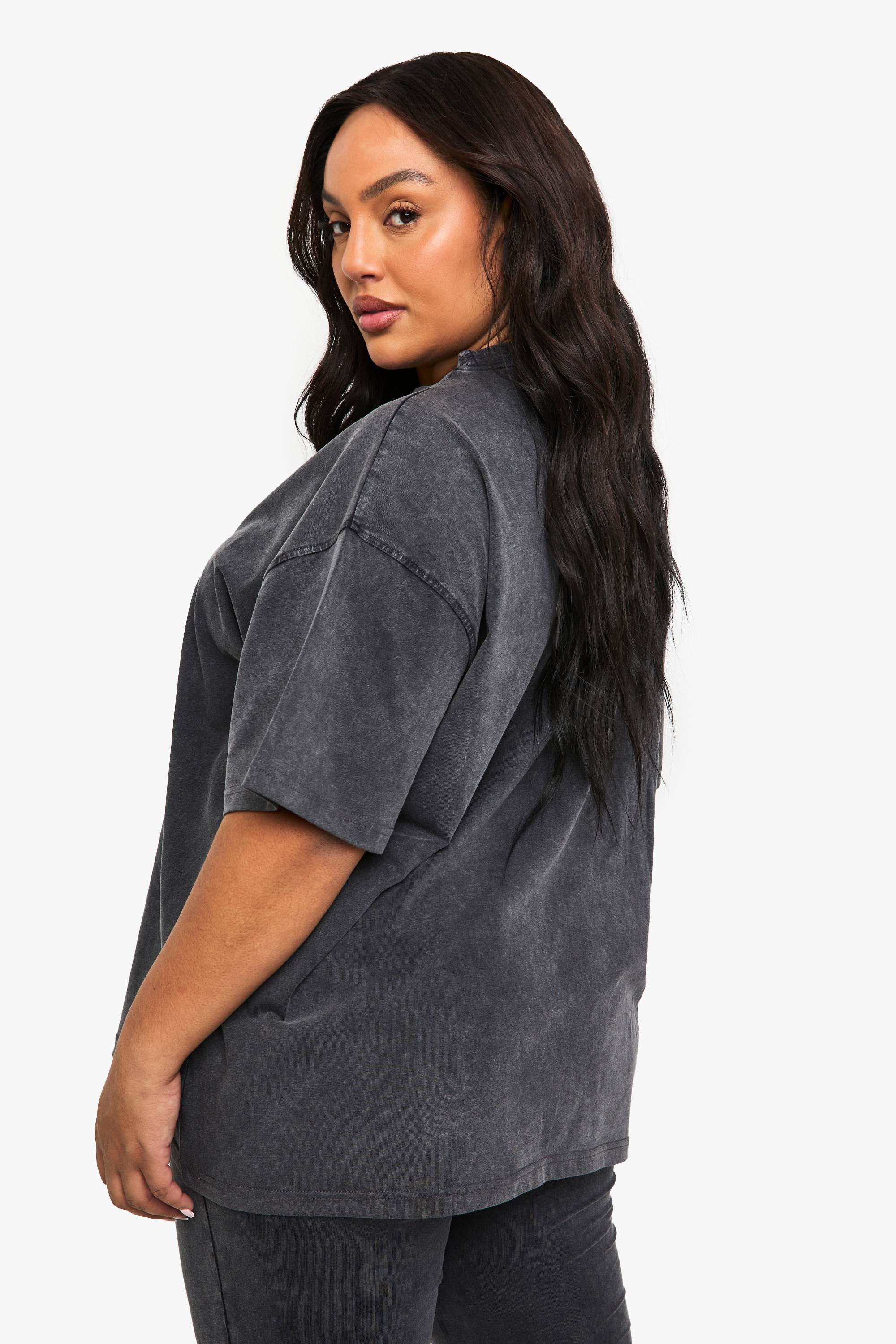 boohoo T-SHIRT OVERSIZE ACID WASH GRANDES TAILLES