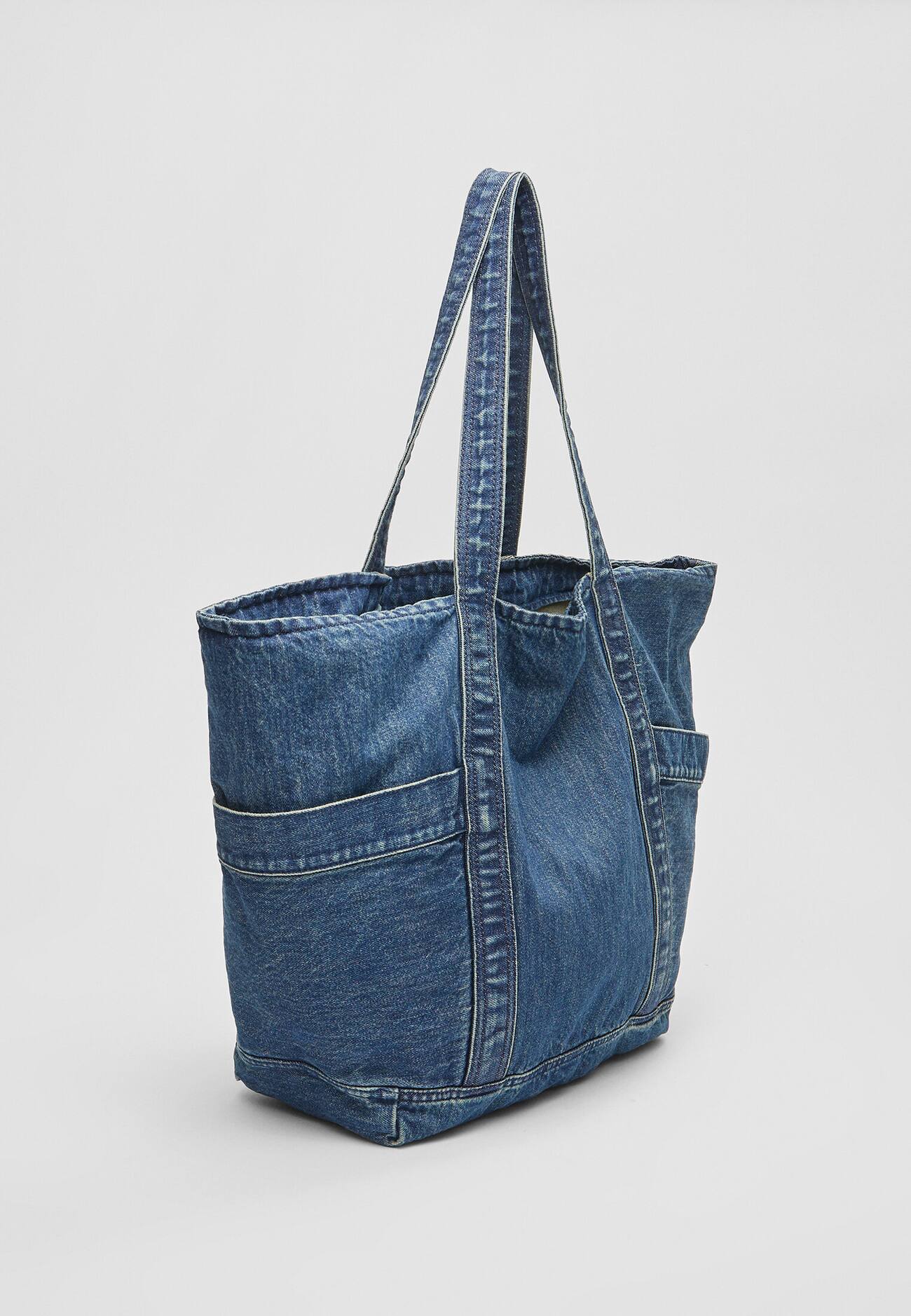 sacola de compras em jeans