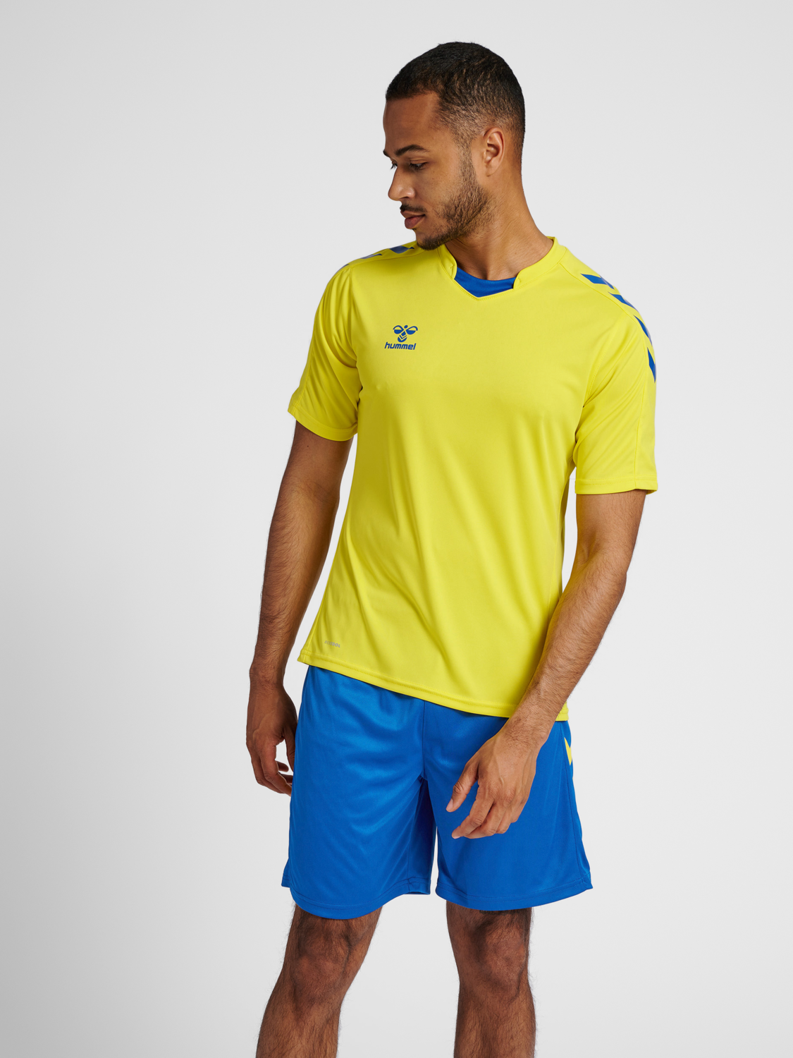 hmlCORE XK POLY JERSEY S/S