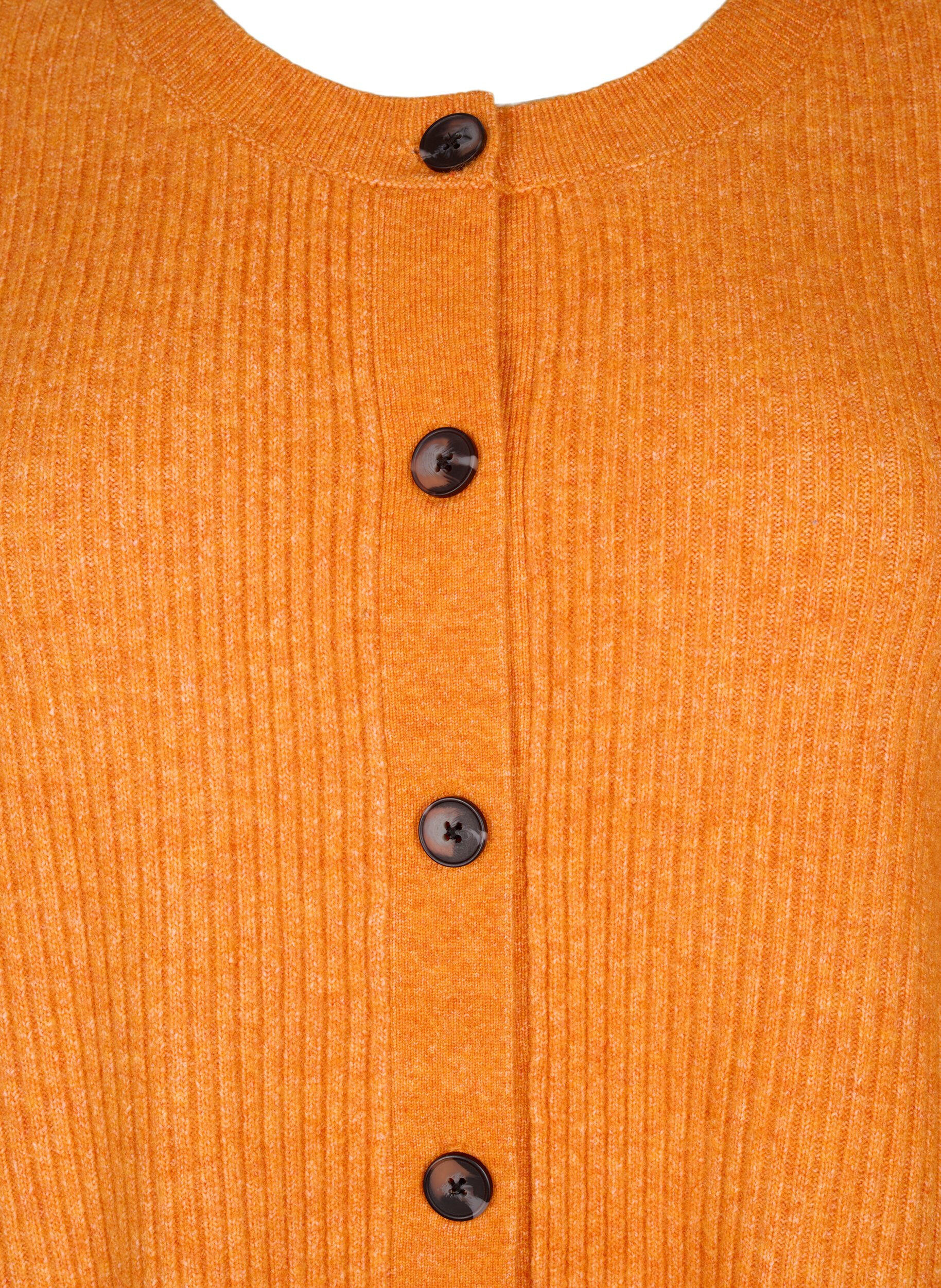 Ribstrikket cardigan med knapper