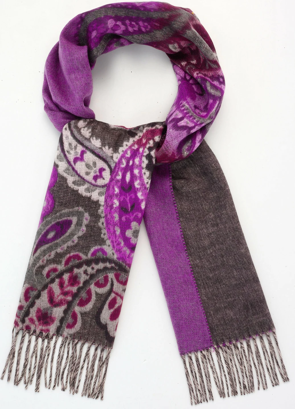 Schal mit Paisleydessin