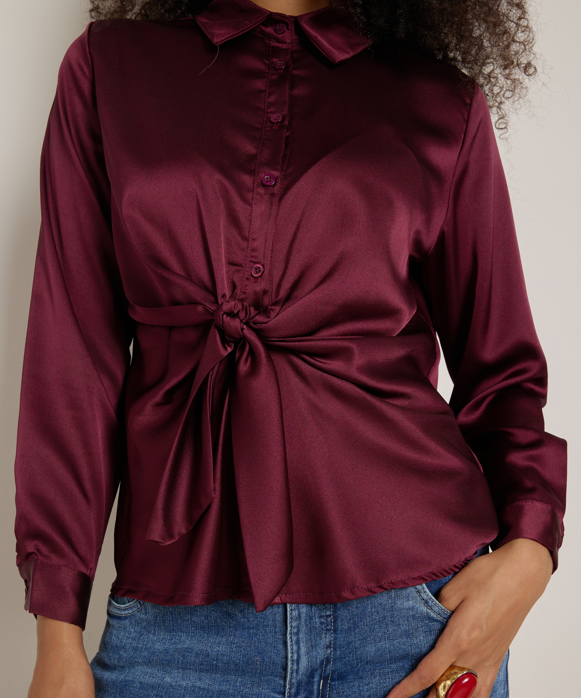 blouse met knoopdetail