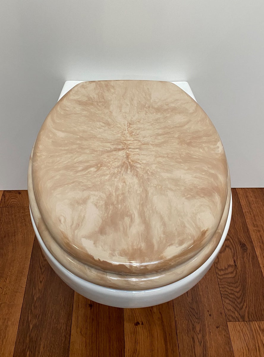 Toiletzitting in beige marmer, zware polyester toiletzitting met houten kern, roestvrijstalen scharnieren