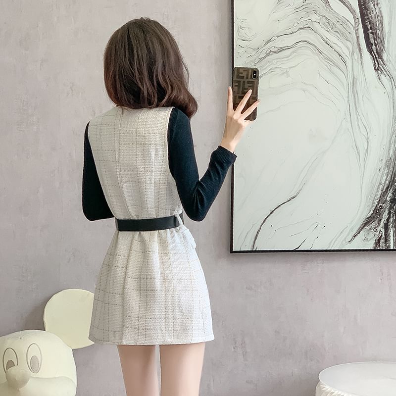Kwuartz - Set: Mock Neck Effen Trui + Geruite Mini Overall Jurk