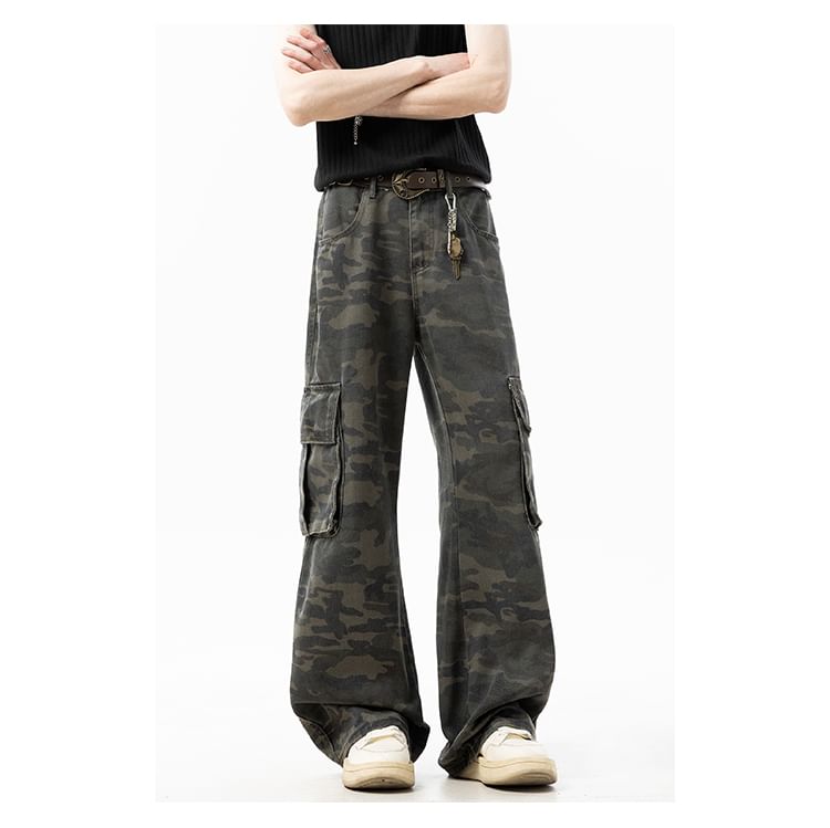Priam - Cargobroek met hoge taille en wijde pijpen en camouflageprint