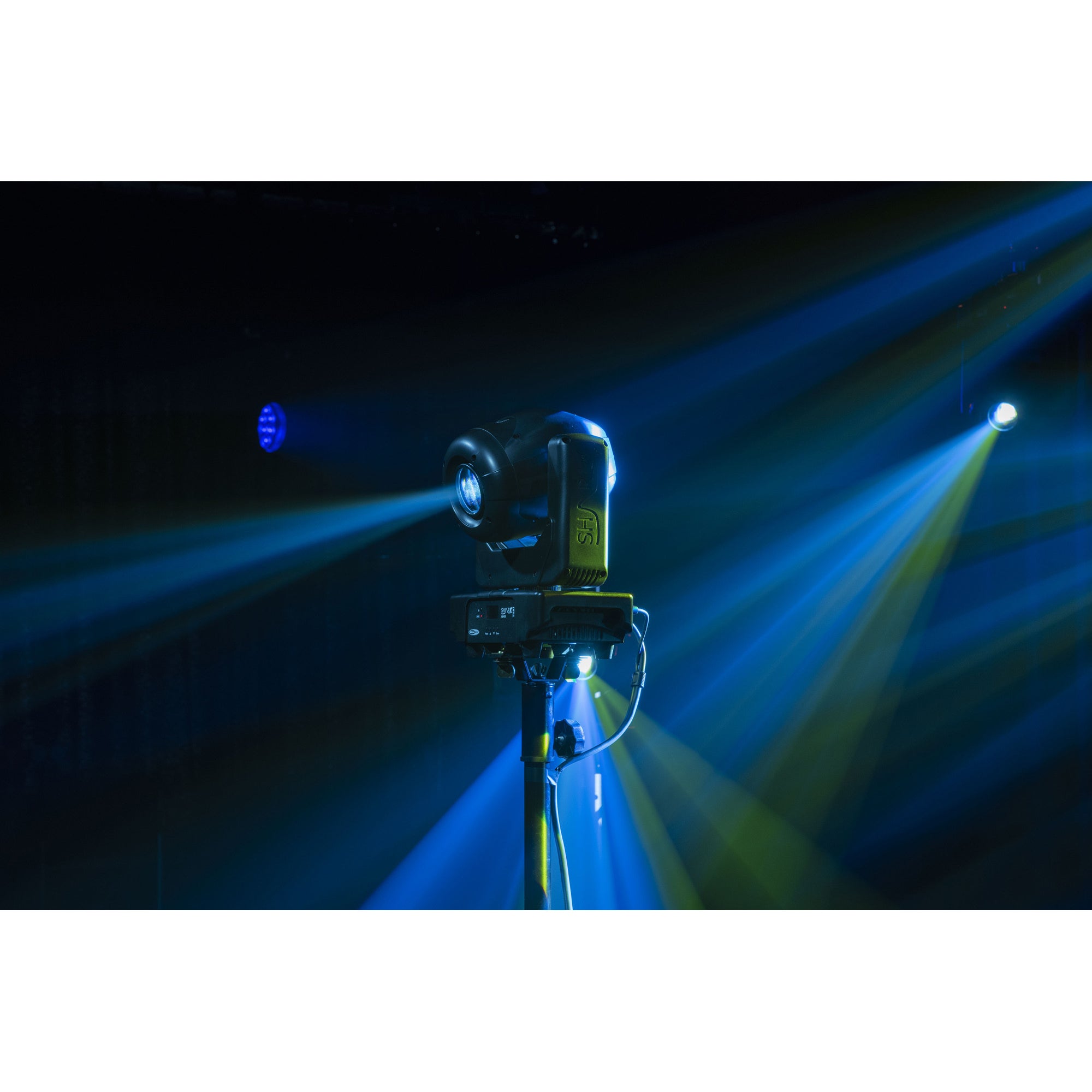 Showtec Shark Spot Two LED spot moving head