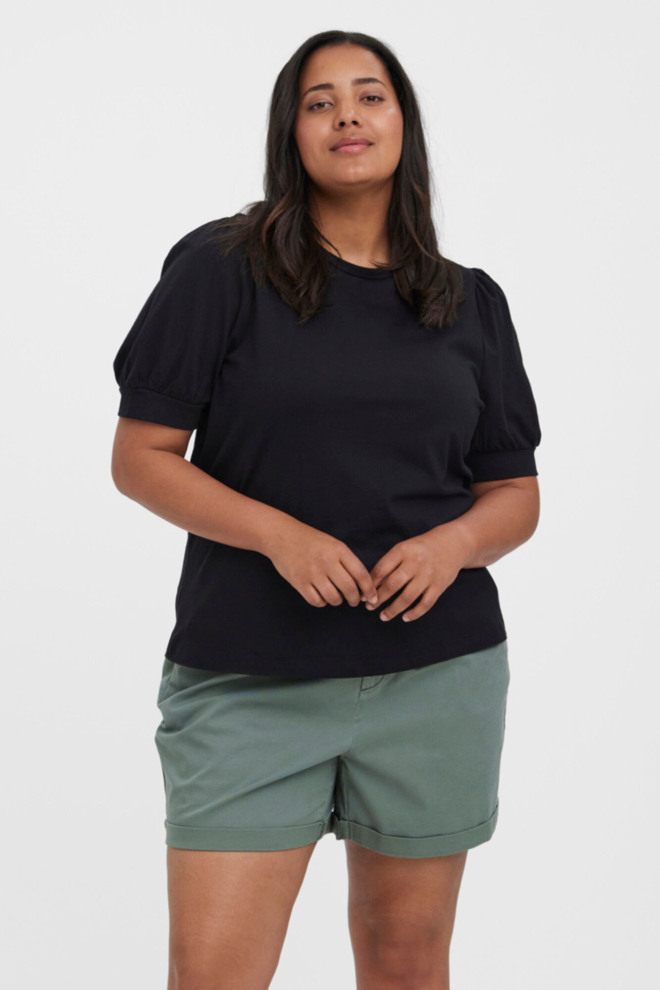 Camiseta plus size com mangas bufantes - Preta