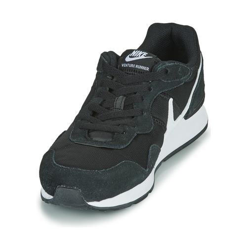 Nike - VENTURE RUNNER - Noir / Blanc