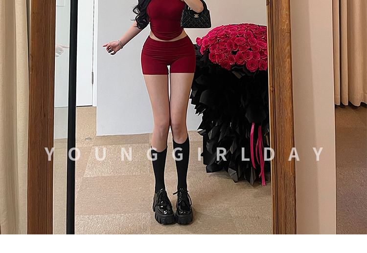 RainGirl - Mock Neck Plain Crop Slim Fit Tanktop / Mid Rise Shorts