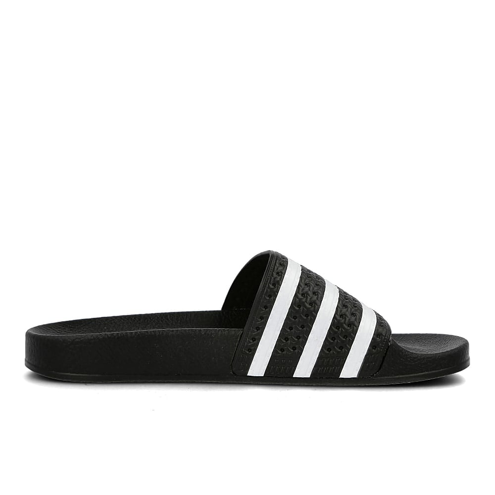 adidas<br>adilette