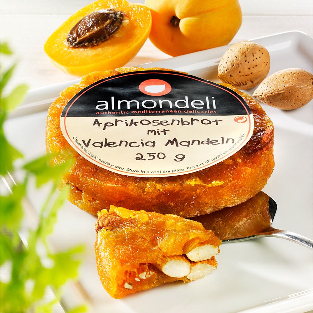 Aprikosenbrot mit Valencia Mandeln