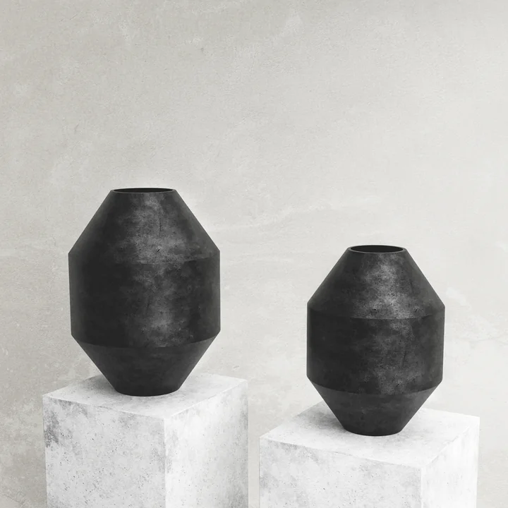 Fredericia - Hydro Vase, H 30 cm, schwarz / oxidiert