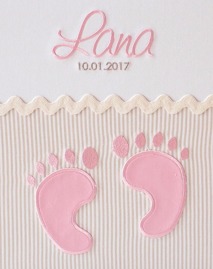 Fotoalbum Babyfüßchen II (Schriftart: Century Gothic)