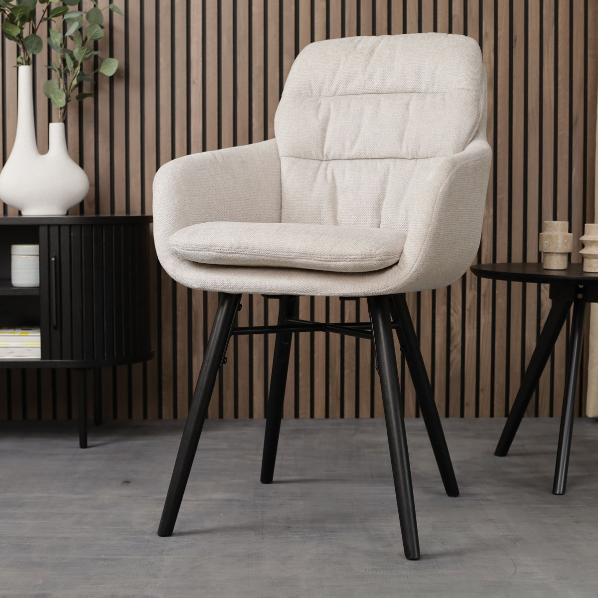 Eetkamerstoel Nena-Mia beige - zwart onderstel